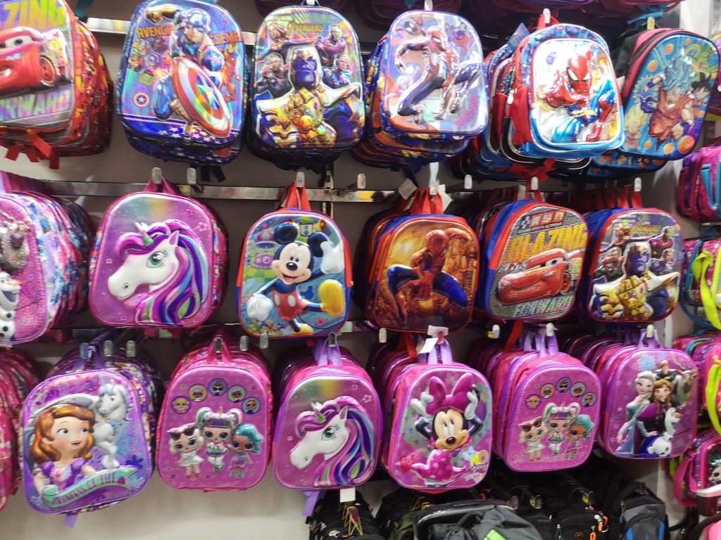 Bolsos en  Alto relieve