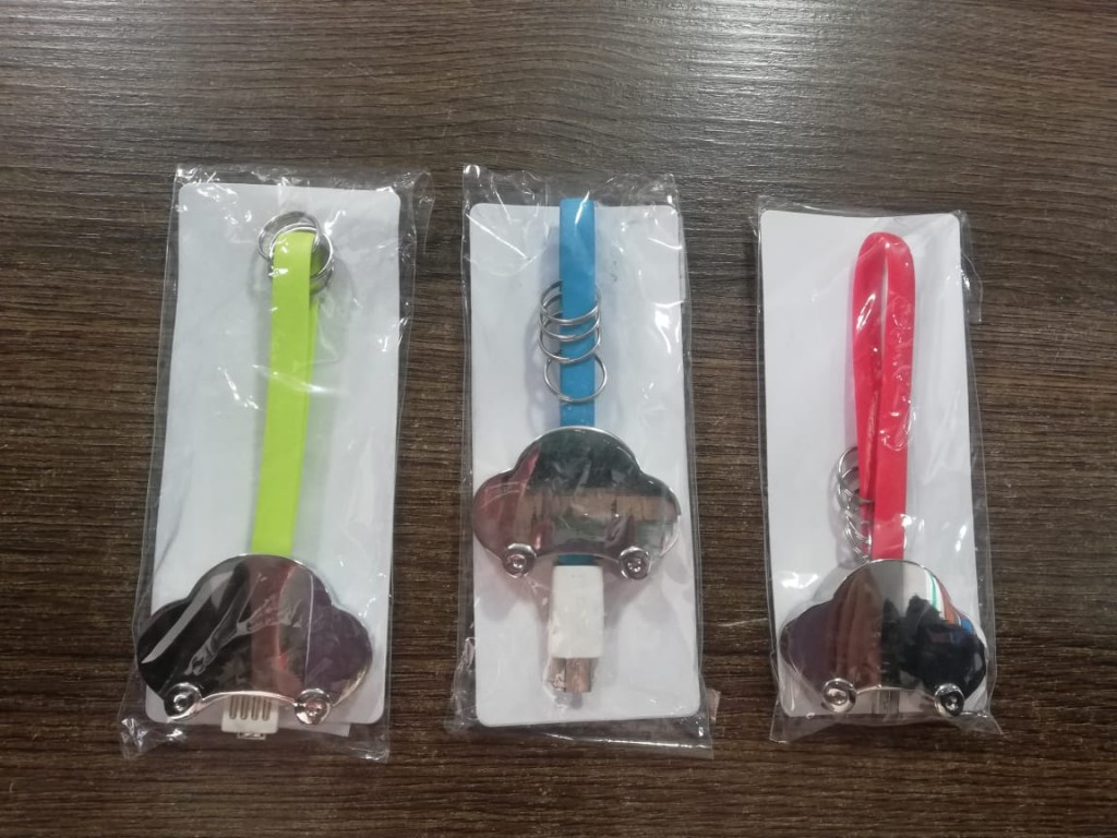 LLAVERO MI AUTO CARGADOR CELULAR