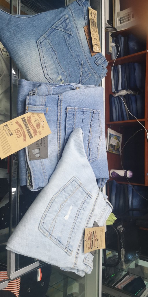 Jeans de Hombre tela rígida