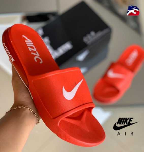 PLAYERAS NIKE CON VÁLVULA