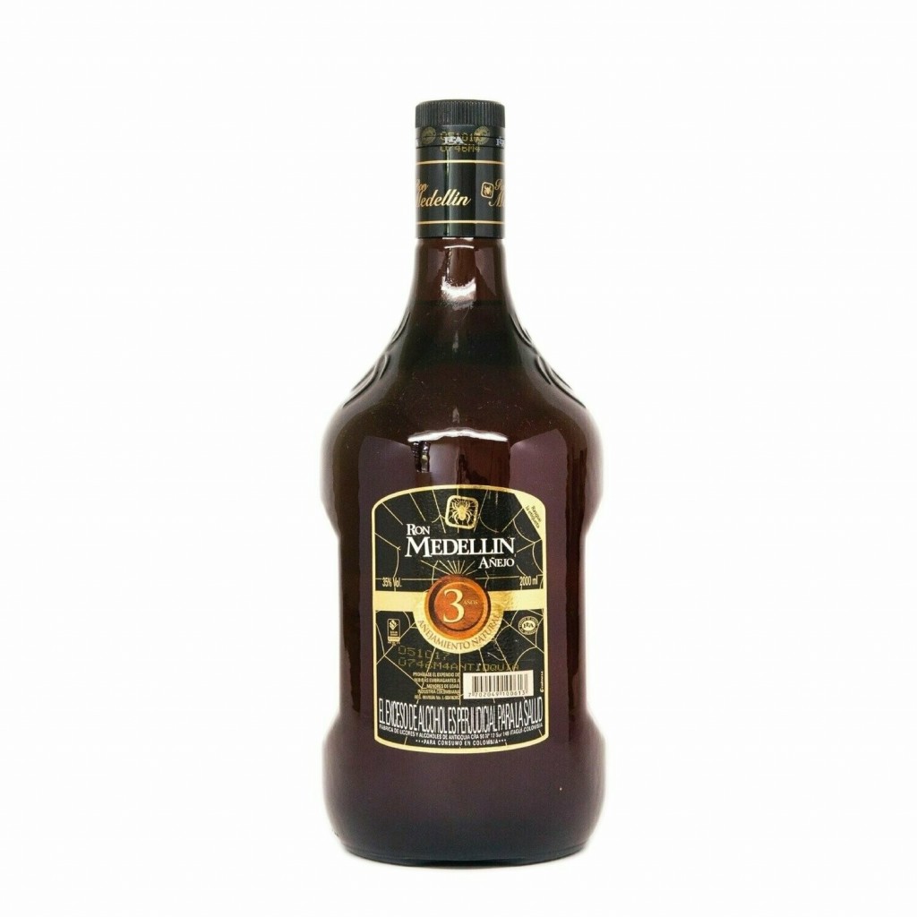 Ron medellín 3 años garrafa 2000 ml - Rones