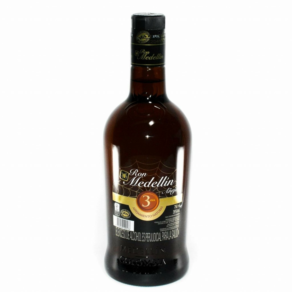 Ron medellín 3 años botella 750 ml - Rones