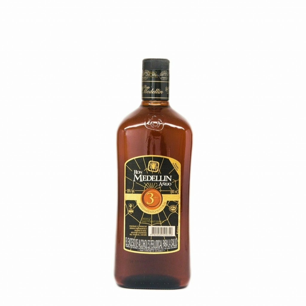 Ron Medellín  3 años Litro vidrio 1000 ml - Rones