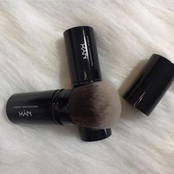 Brocha retractil nyx