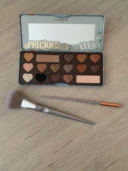 Paleta de sombra corazon (Promo 10% off)