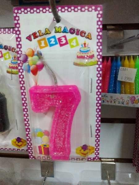 Vela numero 7 fucsia