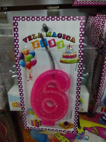 Vela numero 6 fucsia