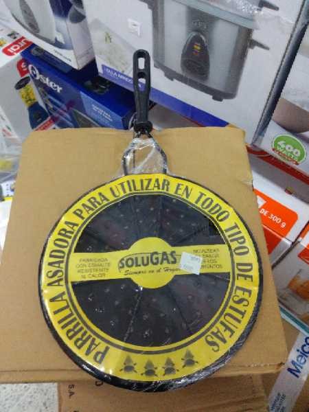 Parrilla asadora esmaltada redonda sin patas