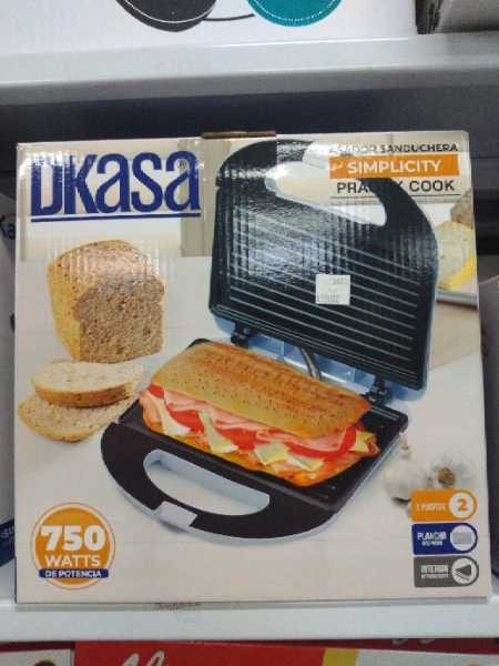 Sanduchera con asador 2 en 1 Dkasa