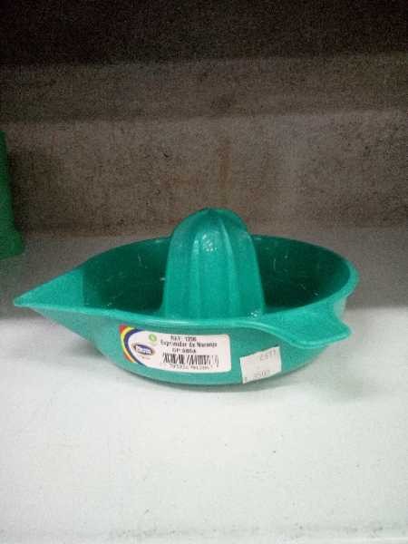 Exprimidor Plesco