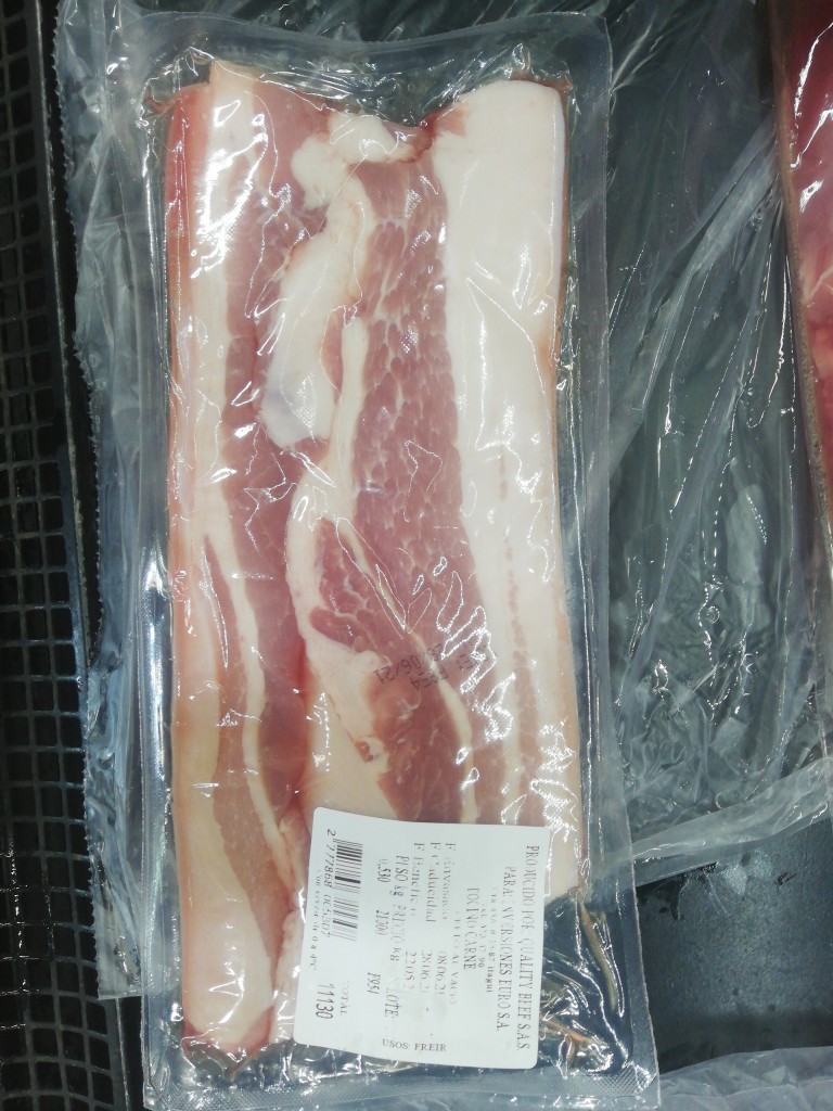 TOCINO CARNE (atm)  x  KG