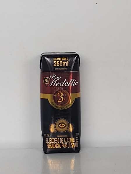 RON MEDELLIN 260ml CAJA