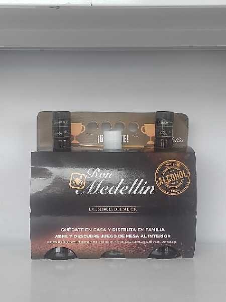RON AÑEJO 3 AÑOS BOTELLA X2+ALCOHOL