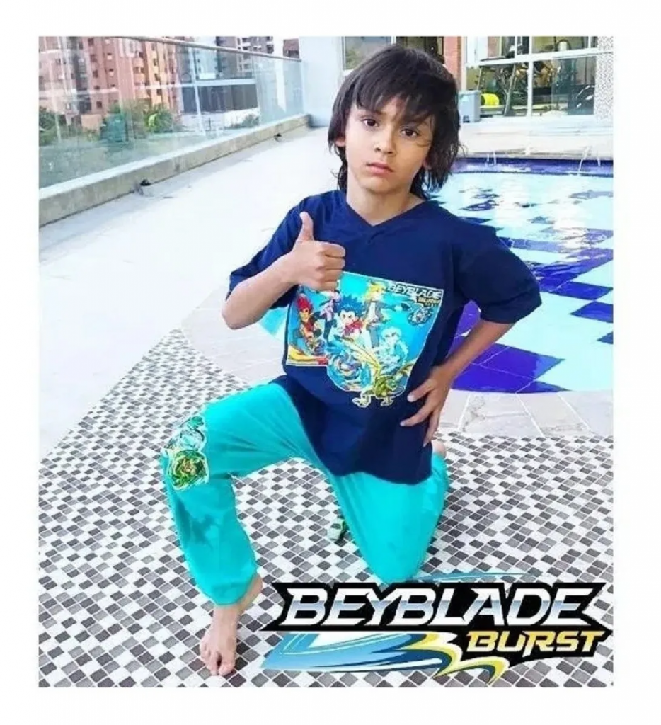 PIJAMA BEYBLADE AZUL REY/ AMARILLO - MANGA CORTA TALLA 10