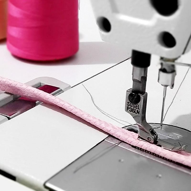 PIE VENA VIVO PRÉNSATELA DERECHO SUSEI MAQUINA PLANA MODISTERÍA