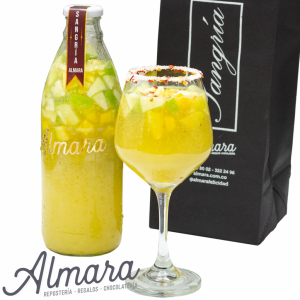 Sangría de Mango Biche