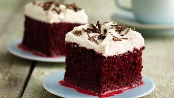 TORTA RED VELVET TRES LECHES MEDIANA