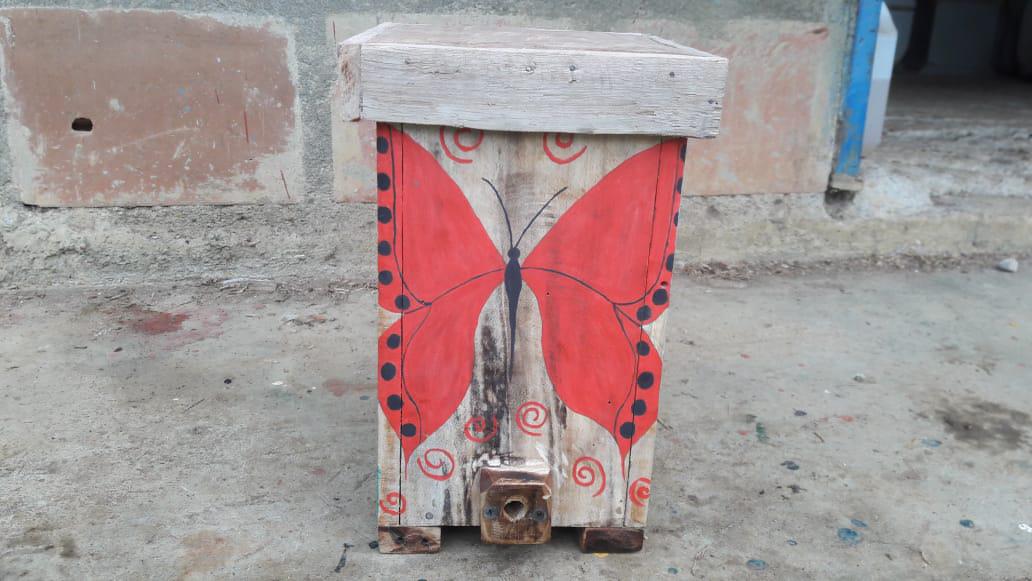 Colmena Inteligente Af En Madera