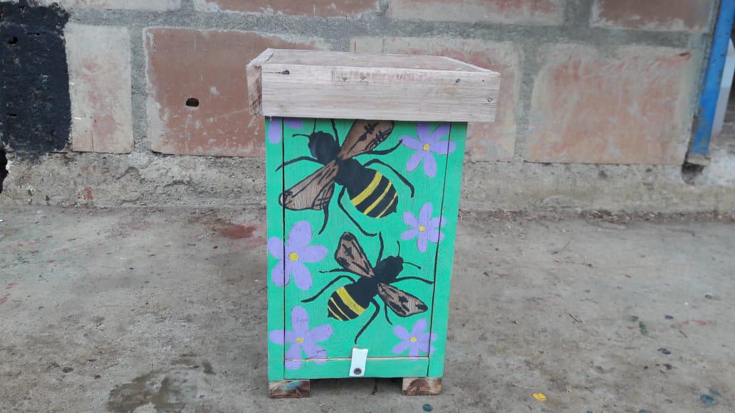 Colmena Inteligente Af En Madera