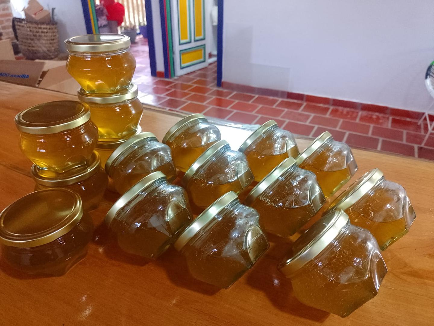 Miel De Abeja Natural
