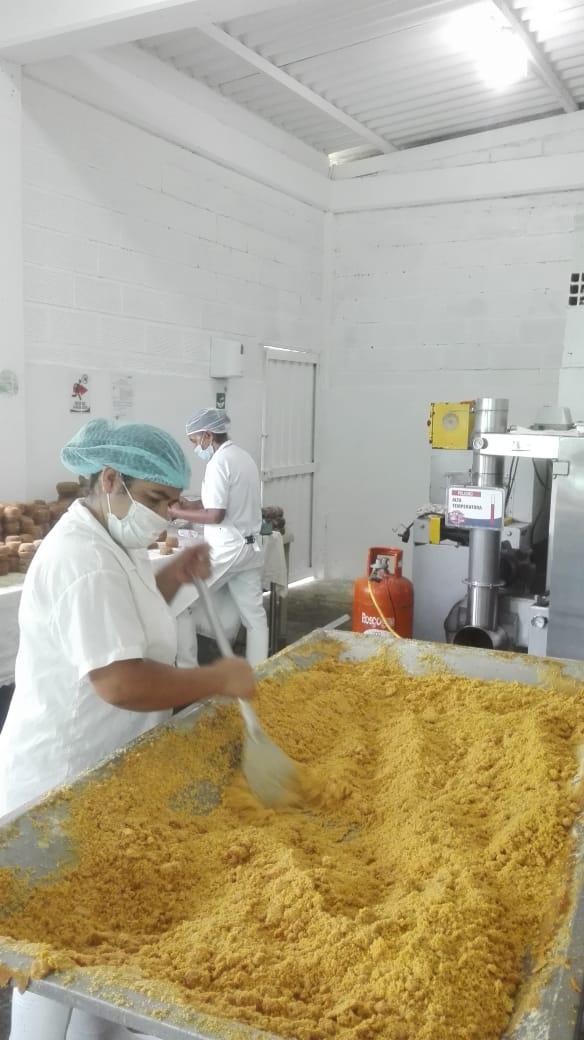 Panela En Bolsa De 500 Gramos Y Paca De 48 Libras